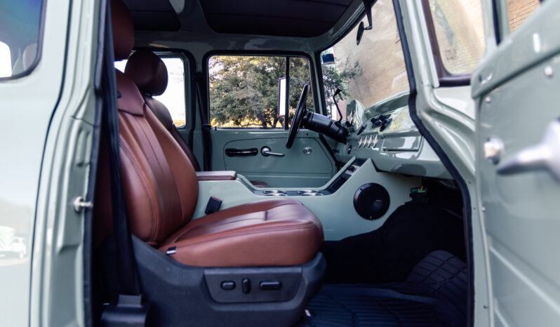 								1963 International Harvester Travelette full									