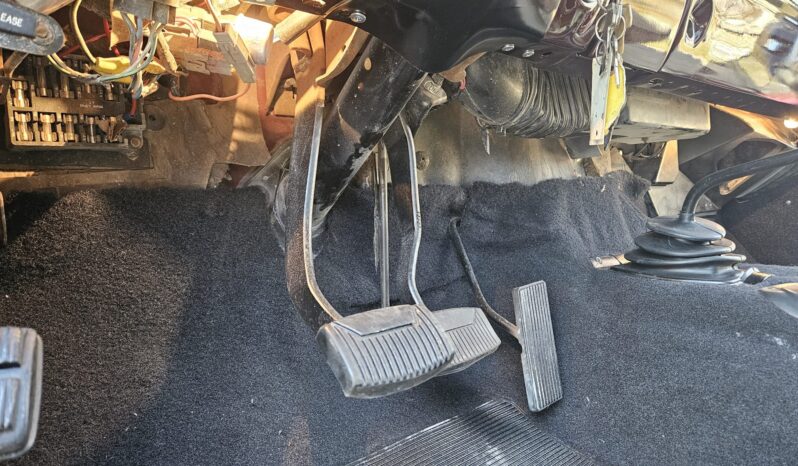 								1979 Ford F-250 Ranger Lariat 4×4 4-Speed full									