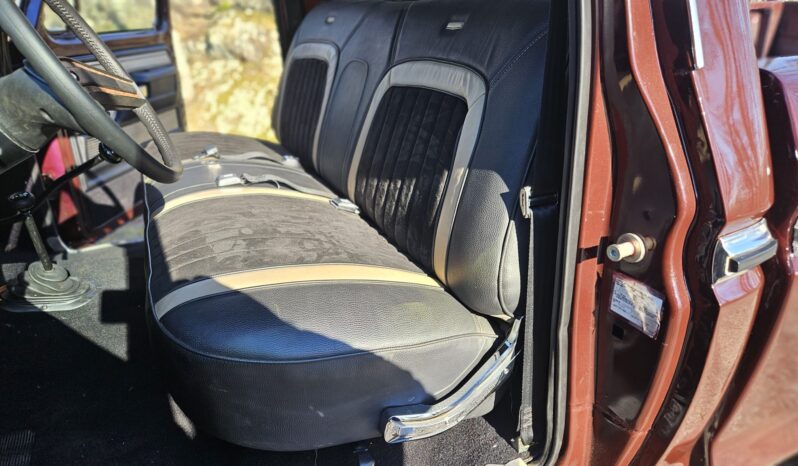 								1979 Ford F-250 Ranger Lariat 4×4 4-Speed full									