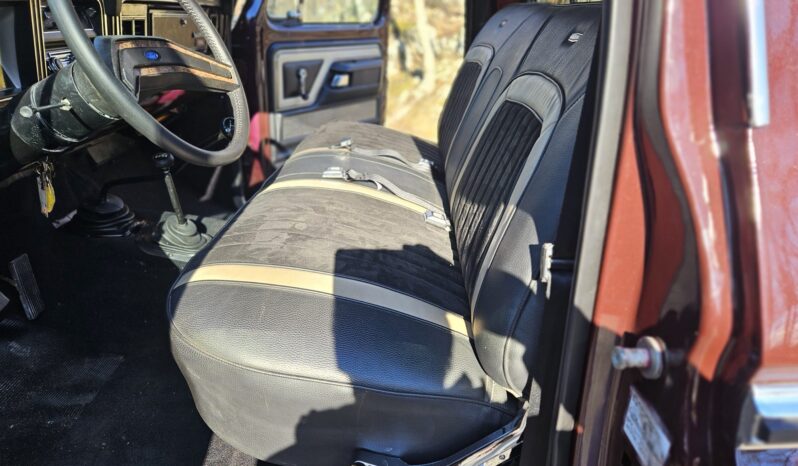 								1979 Ford F-250 Ranger Lariat 4×4 4-Speed full									