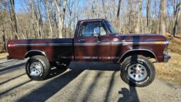 1979 Ford F-250 Ranger Lariat 4×4 4-Speed