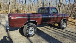 										1979 Ford F-250 Ranger Lariat 4×4 4-Speed full									