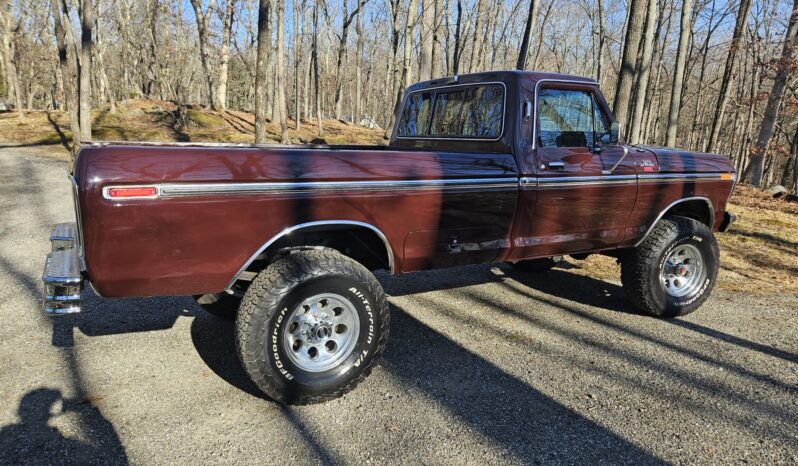 								1979 Ford F-250 Ranger Lariat 4×4 4-Speed full									
