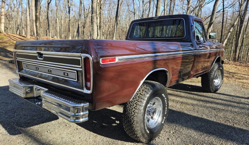 								1979 Ford F-250 Ranger Lariat 4×4 4-Speed full									