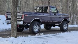 										1979 Ford F-250 Ranger Lariat 4×4 4-Speed full									