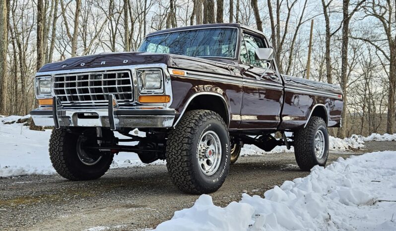 								1979 Ford F-250 Ranger Lariat 4×4 4-Speed full									