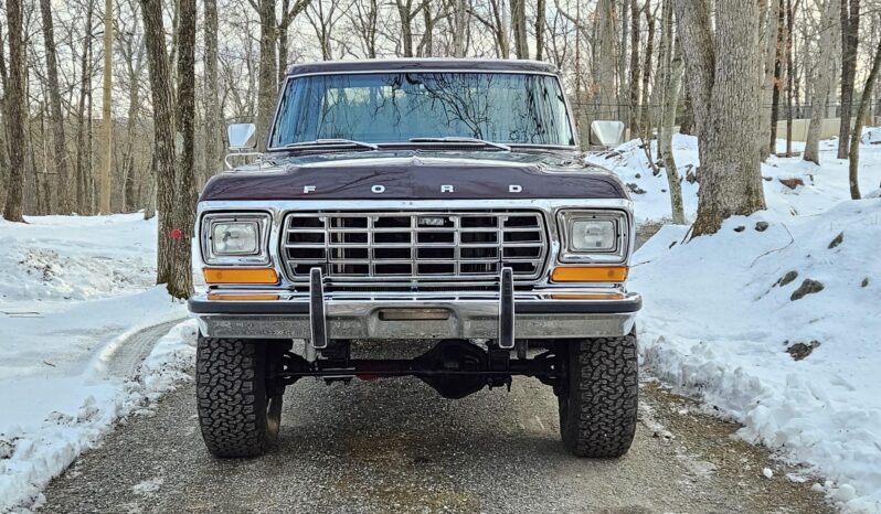 								1979 Ford F-250 Ranger Lariat 4×4 4-Speed full									