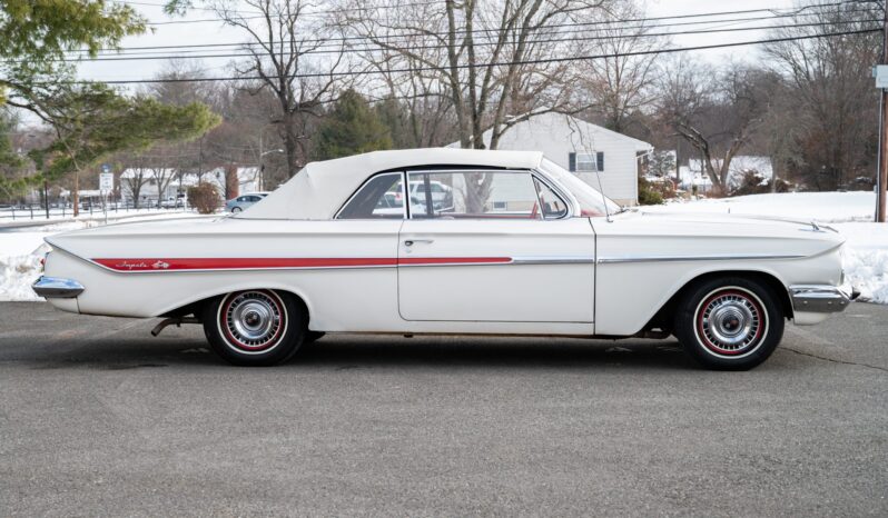 								1961 Chevrolet Impala Convertible 283 full									