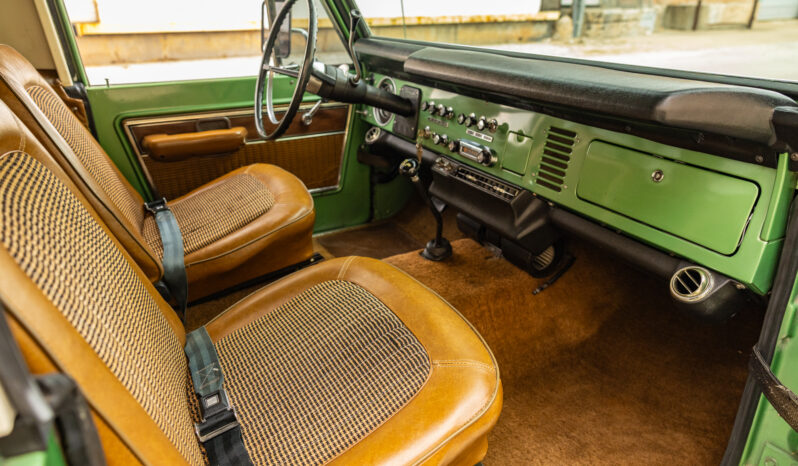 								1973 Ford Bronco Ranger 302 full									