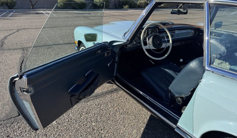 								1971 Mercedes-Benz 280SL full									