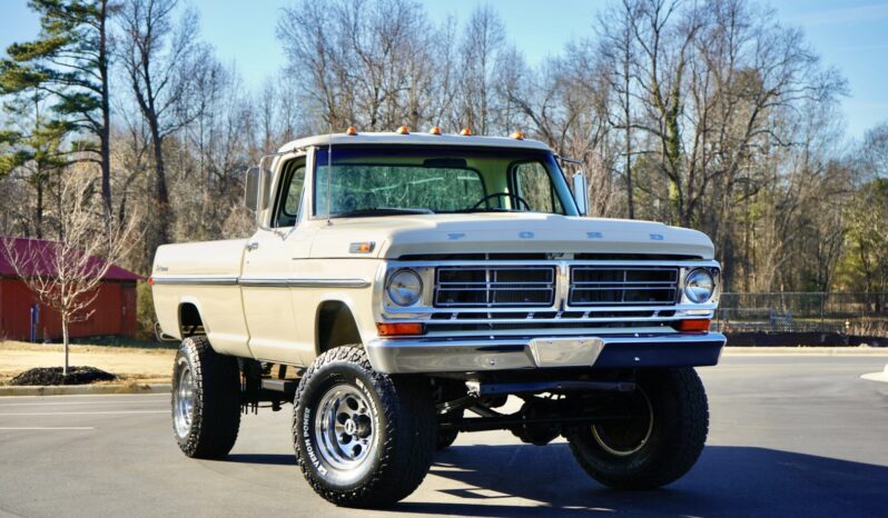 								1972 Ford F-250 Highboy 4×4 full									