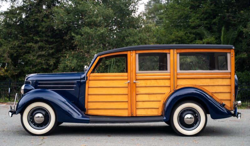 								1936 Ford Model 68 Deluxe Woodie Station Wagon full									