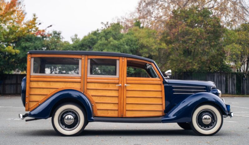 								1936 Ford Model 68 Deluxe Woodie Station Wagon full									
