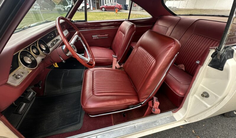 								1967 Plymouth Barracuda Coupe 3-Speed full									