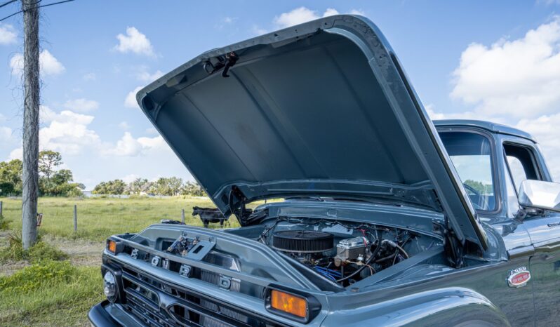 								1966 Ford F-100 4×4 full									