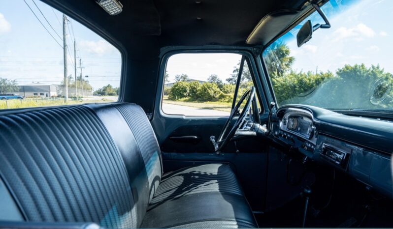 								1966 Ford F-100 4×4 full									