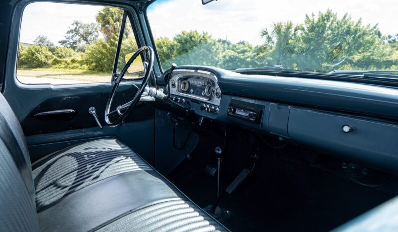 								1966 Ford F-100 4×4 full									