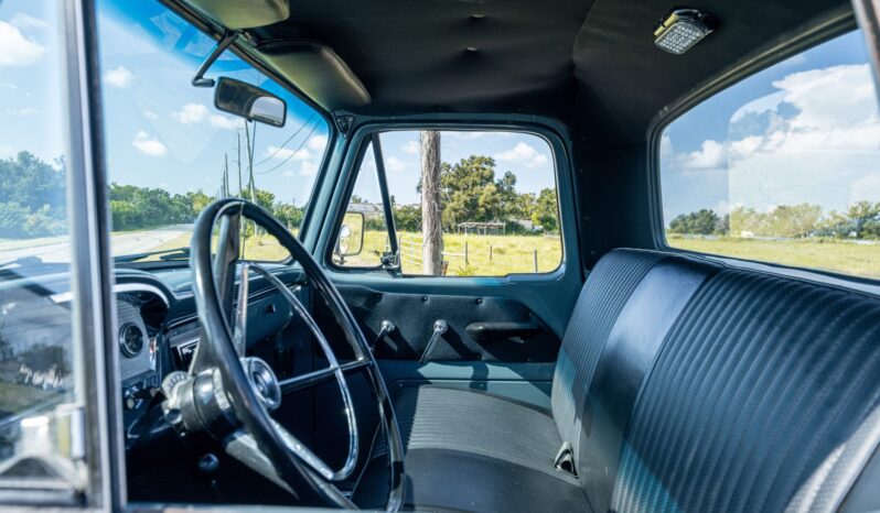 								1966 Ford F-100 4×4 full									