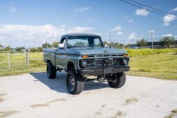 										1966 Ford F-100 4×4 full									