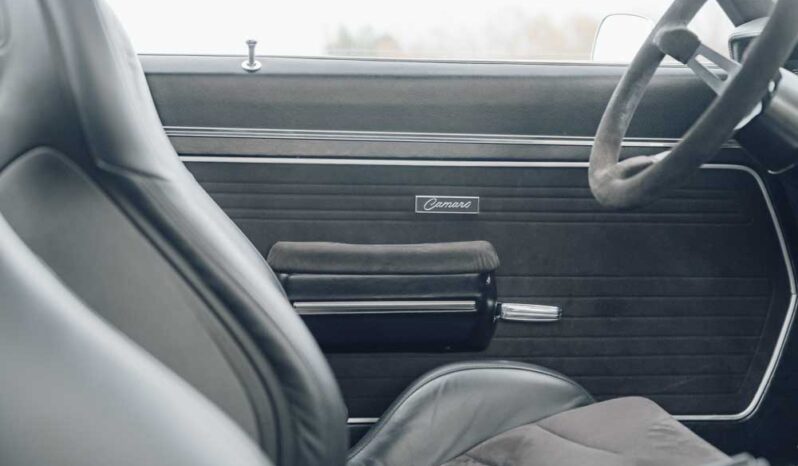 								1969 Chevrolet Camaro 6-Speed full									