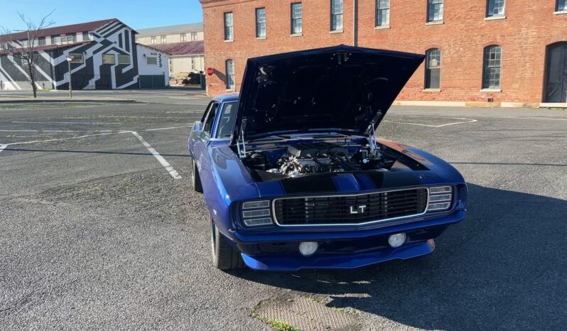 								1969 Chevrolet Camaro 6-Speed full									