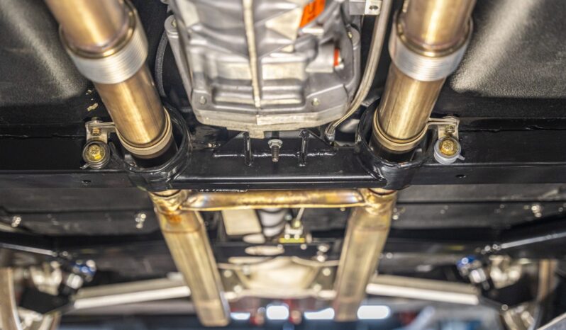 								1963 Chevrolet Corvette Split-Window Coupe 6-Speed full									