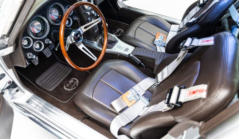 								1963 Chevrolet Corvette Split-Window Coupe 6-Speed full									