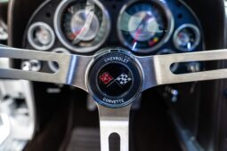 1963 Chevrolet Corvette Split-Window Coupe 6-Speed full