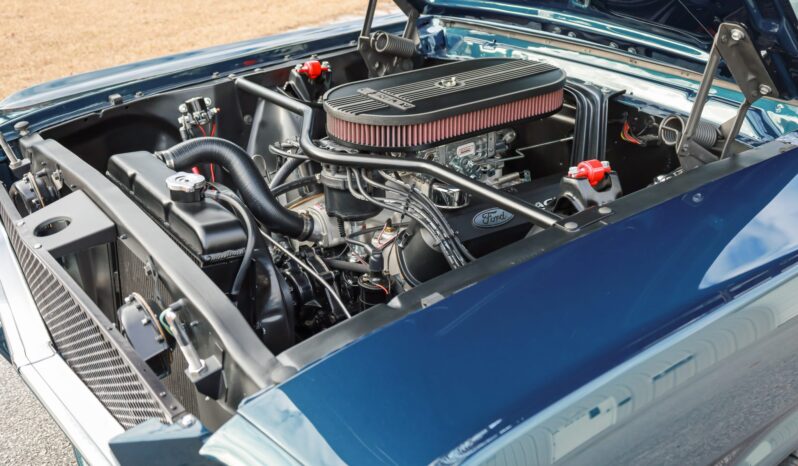 								1965 Ford Mustang Fastback 4-Speed full									