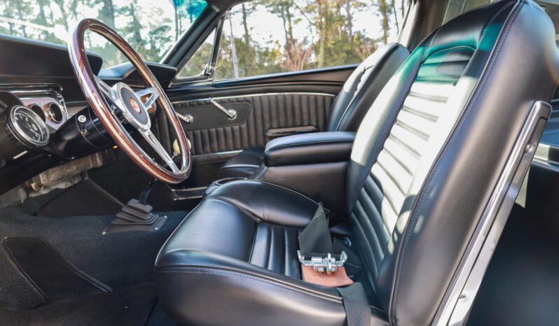 								1965 Ford Mustang Fastback 4-Speed full									