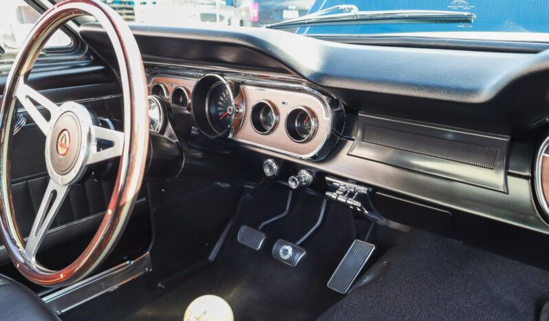 								1965 Ford Mustang Fastback 4-Speed full									