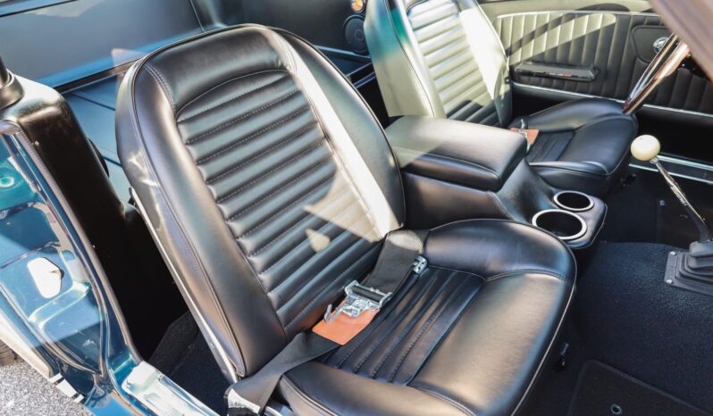 								1965 Ford Mustang Fastback 4-Speed full									