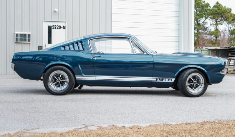 								1965 Ford Mustang Fastback 4-Speed full									