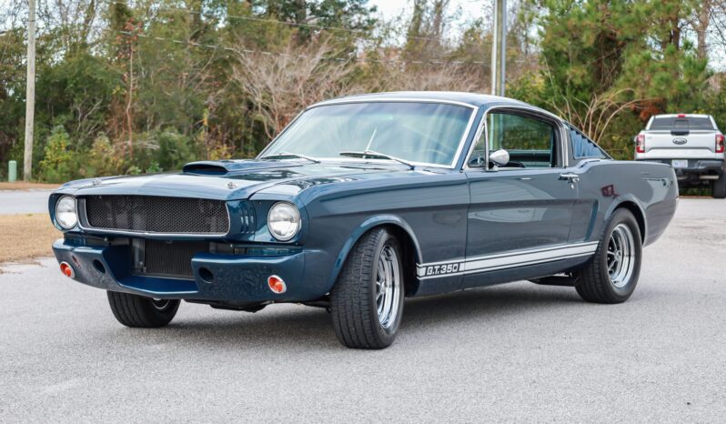 								1965 Ford Mustang Fastback 4-Speed full									