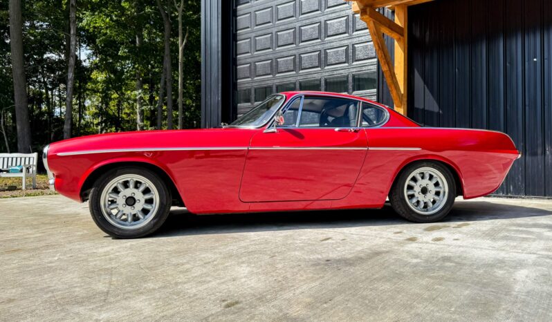 								1967 Volvo 1800S 5-Speed full									