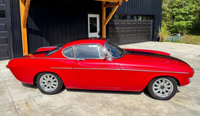								1967 Volvo 1800S 5-Speed full									