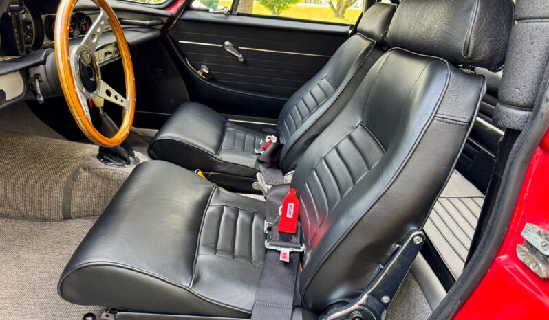 								1967 Volvo 1800S 5-Speed full									