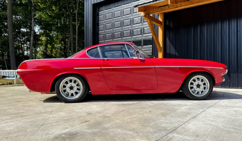 								1967 Volvo 1800S 5-Speed full									