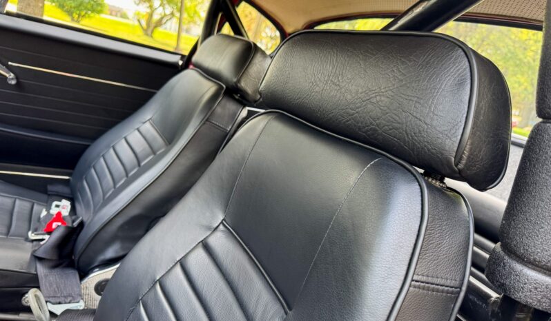 								1967 Volvo 1800S 5-Speed full									