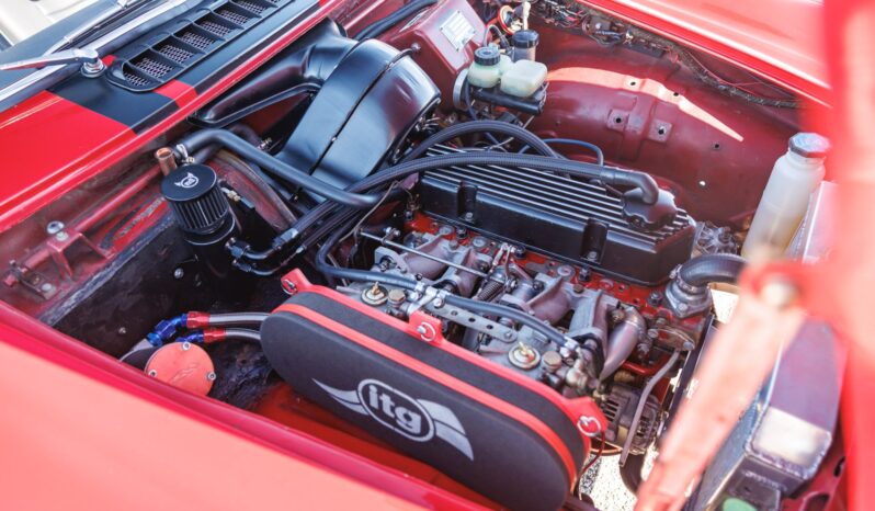 								1967 Volvo 1800S 5-Speed full									