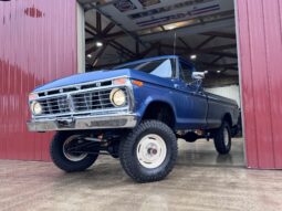 1974 Ford F-100 Custom 4×4 4-Speed