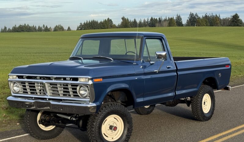 								1974 Ford F-100 Custom 4×4 4-Speed full									