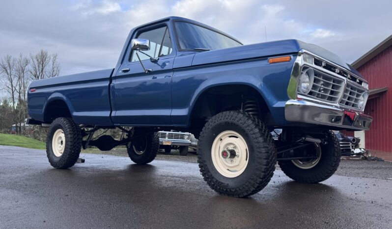 								1974 Ford F-100 Custom 4×4 4-Speed full									
