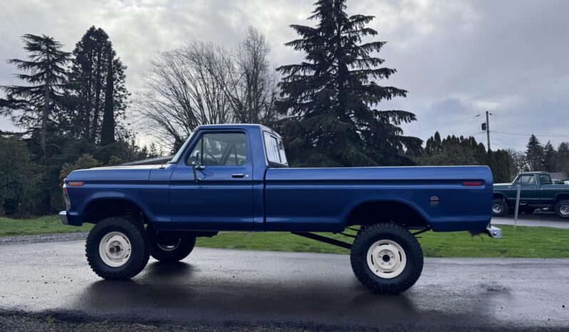 								1974 Ford F-100 Custom 4×4 4-Speed full									