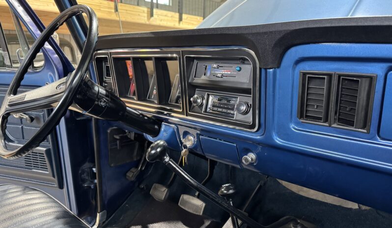 								1974 Ford F-100 Custom 4×4 4-Speed full									