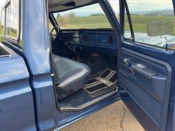 										1974 Ford F-100 Custom 4×4 4-Speed full									