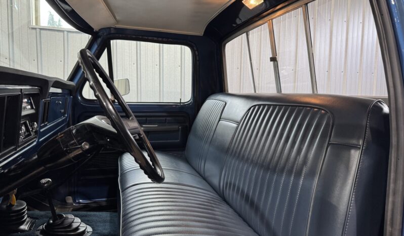 								1974 Ford F-100 Custom 4×4 4-Speed full									