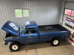 										1974 Ford F-100 Custom 4×4 4-Speed full									