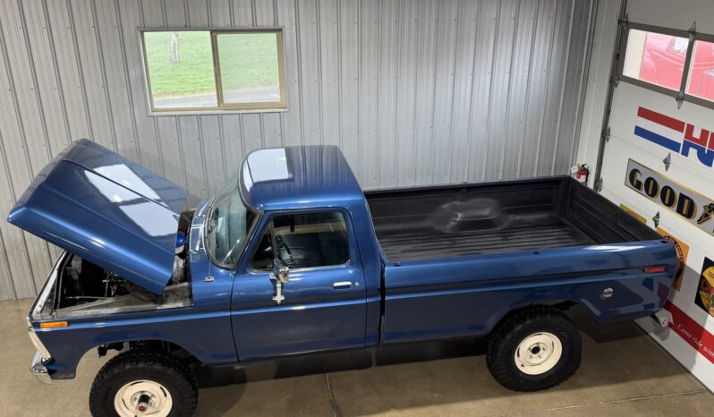 								1974 Ford F-100 Custom 4×4 4-Speed full									