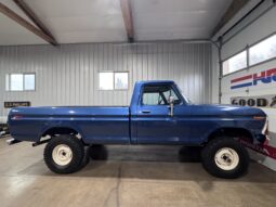 										1974 Ford F-100 Custom 4×4 4-Speed full									